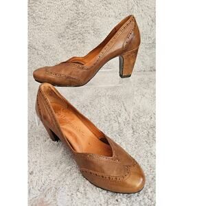 Gentle Souls Kenneth‎ Cole Brown Leather Oxford Pump Heels Show Your Logo Sz 6.5